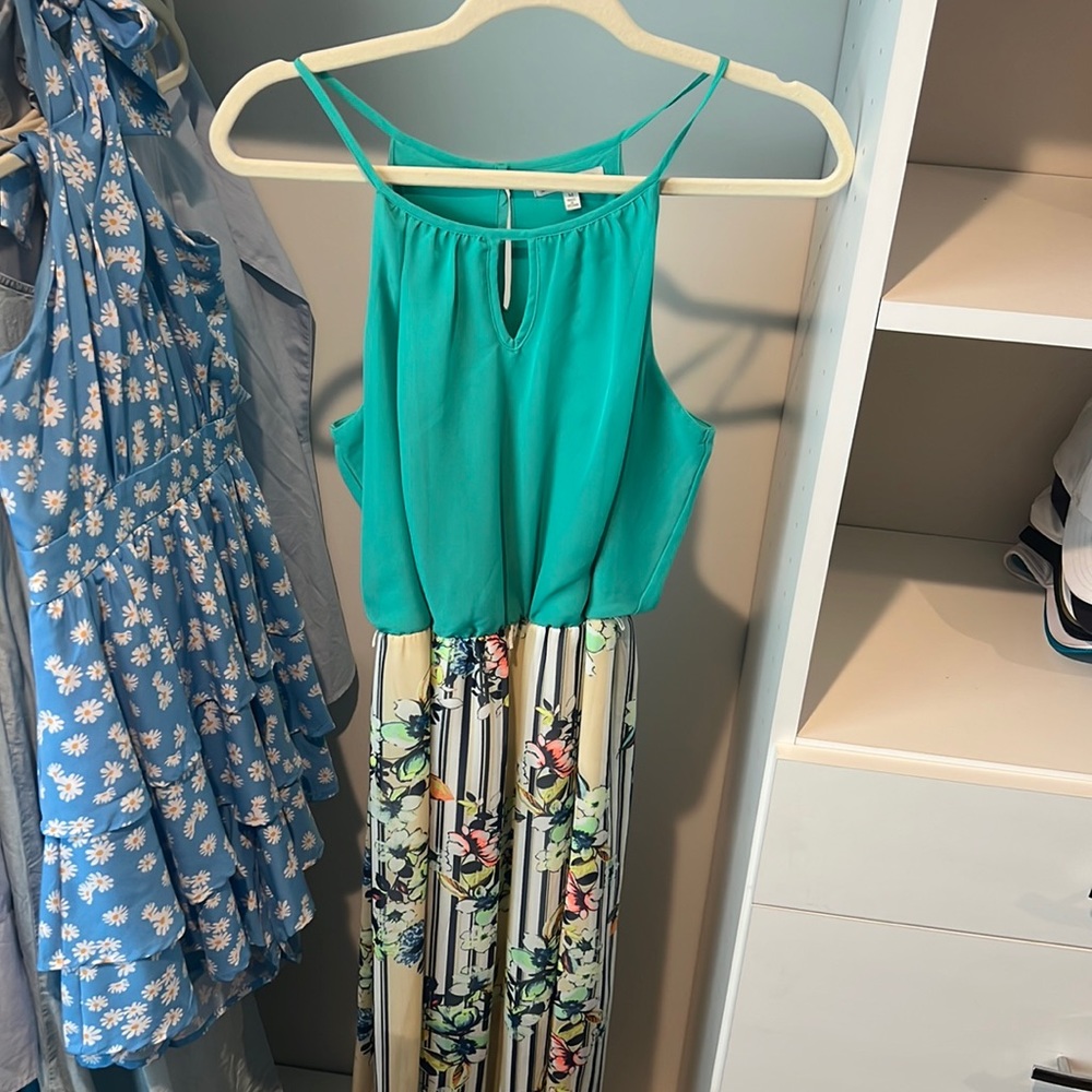 Charlotte Russe long spring/summer dress. Size medium